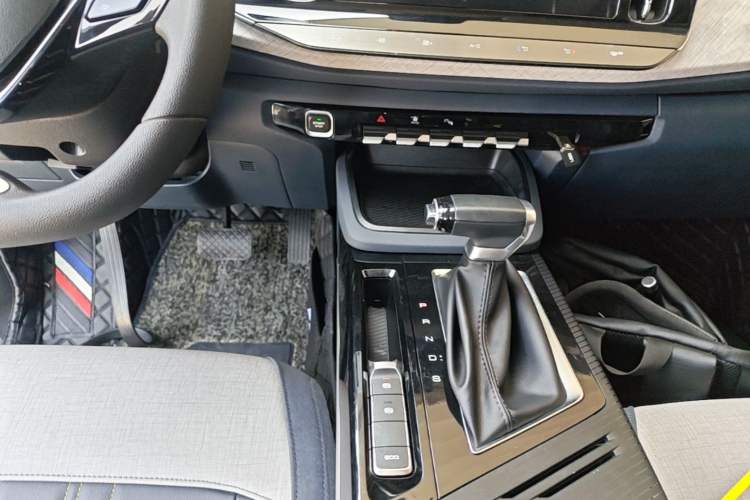 Used Baojun RM-5 2019 1.5T CVT 24-Hour Online Luxury Version 6 Seats
