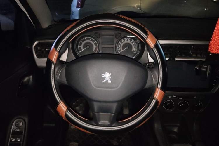 Used Peugeot 301 2014 1.6L Manual Comfort Edition
