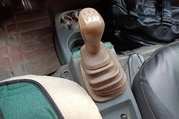 Used Dongfeng Xiaokang V27 2011 1.3L Standard Version BG13-20 Gear Lever