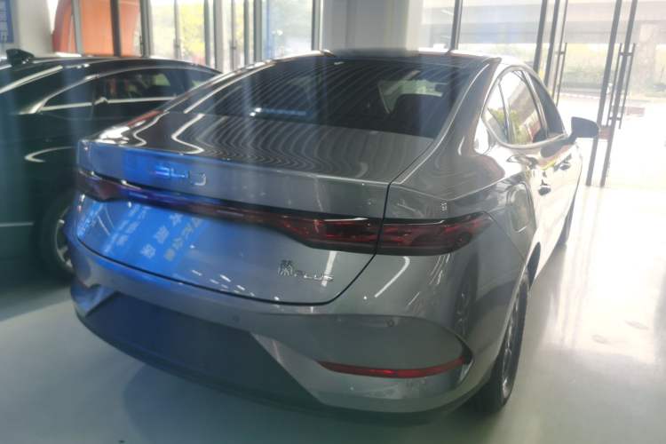 Used BYD Qin PLUS 2025 DM-i Smart Drive 55KM Leading Model
