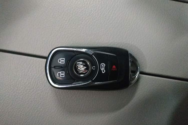 Used Buick GL8 2020 Land Business Class 652T Luxury Model
