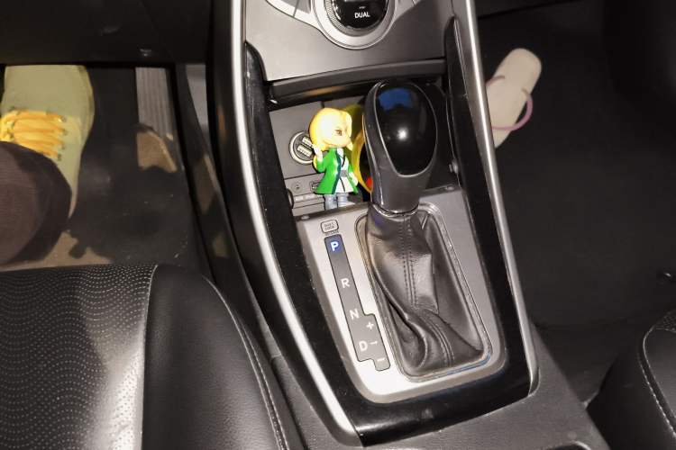 Used Hyundai Elantra (5th Generation / Langdong) 2012 1.6L Automatic Prestige Model