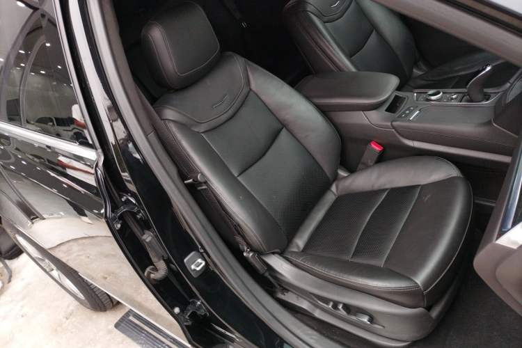 Used Cadillac XT5 2020 28T Luxury Version