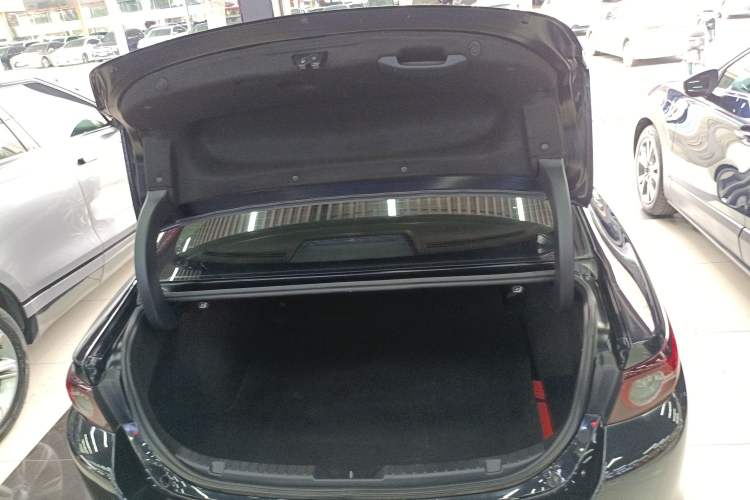 Used Mazda Mazda 3 Axela 2021 2.0L Automatic Zhiya Edition