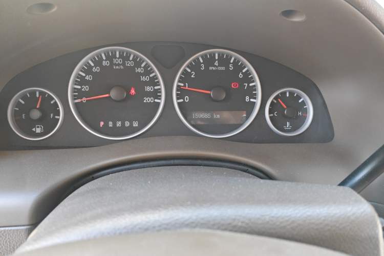 Used Buick GL8 2011 2.4L LT Executive Edition Odometer Close Up