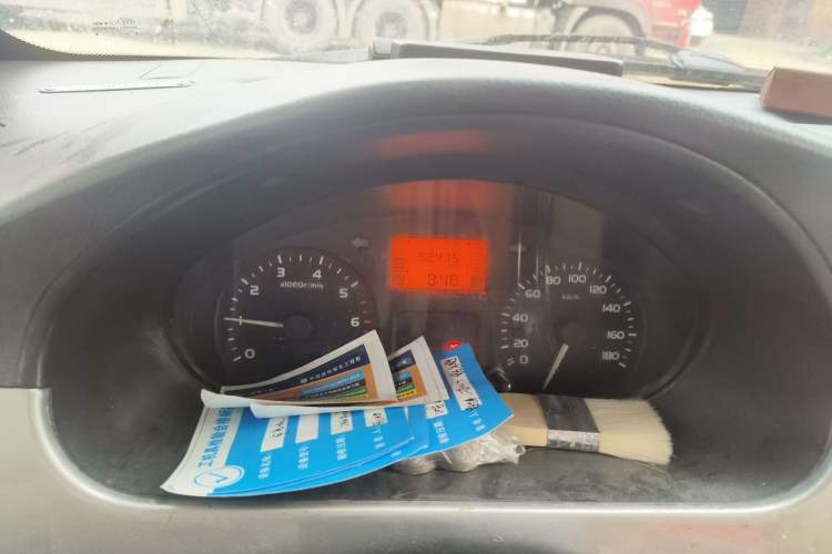 Used Wuling Rongguang 2011 1.2L Base Version
