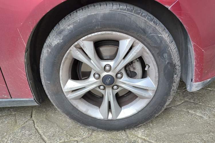 Used Ford Focus 2012 Hatchback 1.6L Automatic Fashion Edition