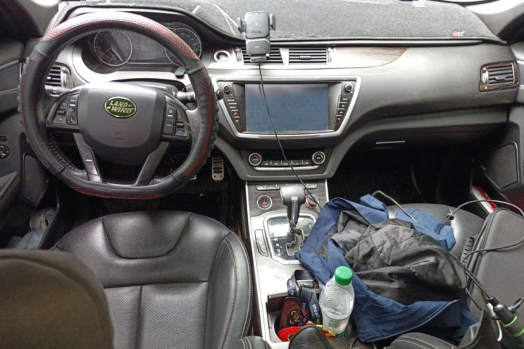 Used Land X7 2015 2.0T Panoramic Flagship Edition Center Console