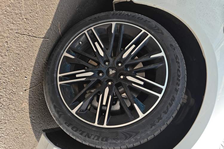 Used NETA S 2022 Extended-Range Version 1160 km Range Rear-Wheel-Drive Compact Edition
