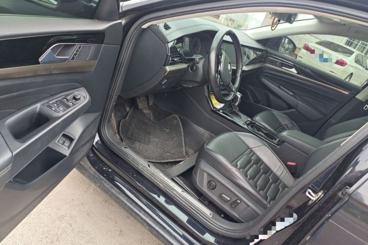 Used Volkswagen Passat New Energy 2020 430 PHEV Hybrid Elite Edition China VI Standard Driver Seat