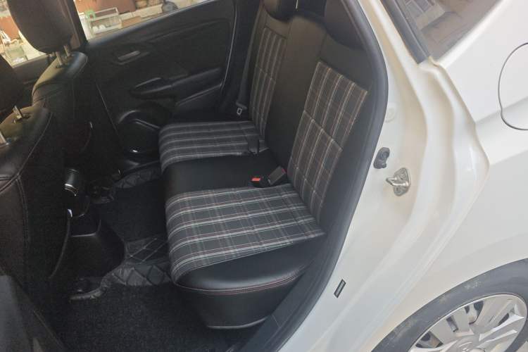 Used Honda Fit 2016 1.5L LXS CVT Comfort Sunroof Version