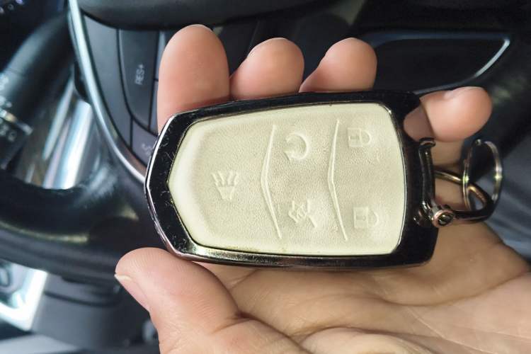 Used Cadillac XT5 2018 28E Four-Wheel Drive Tech Version