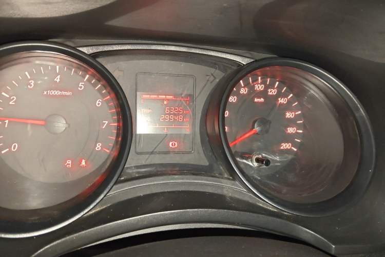 Used Wuling Hongguang 2019 1.5L S Basic Version China VI Standard LAR