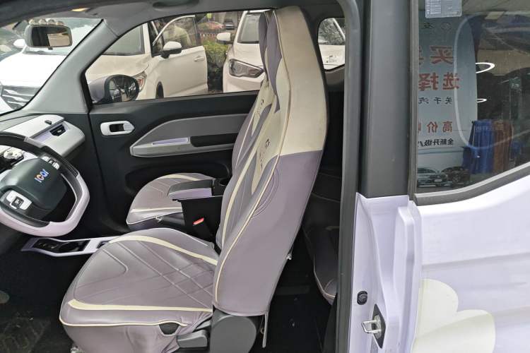 Used Chery QQ Ice Cream 2022 120km Conical Shape Lithium Iron Phosphate Left Rear Seat