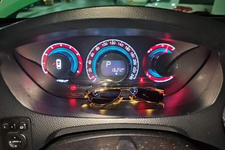 Used Luxgen Great 7 SUV 2016 2.2T Two-Wheel-Drive Smart Version