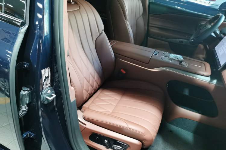 Used Hyptec HL 2025 700 Ultra Six-Seater All-Wheel-Drive LiDAR Version