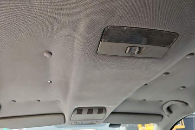 Used Skoda Octavia 2015 Classic Model 1.6L Manual Eado Version
