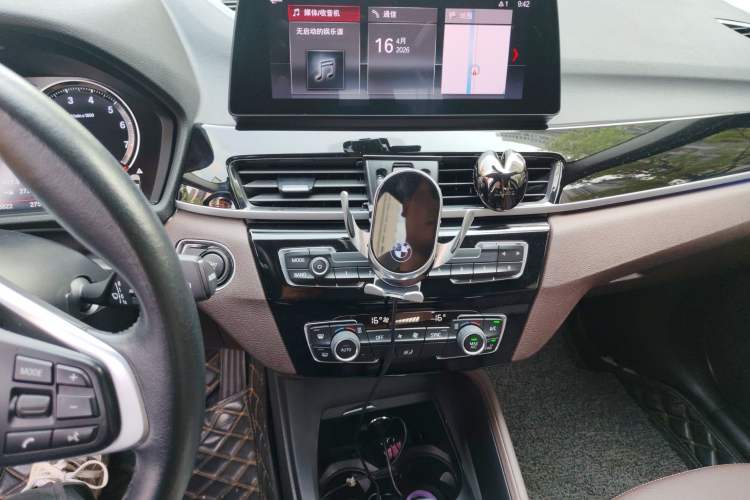 Used BMW X1 2020 sDrive25Li Leading Model Audio And AC Panel