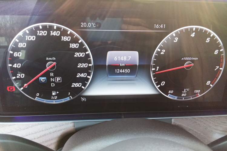 Used Mercedes-Benz E-Class 2019 Restyled E 300 L Luxury Edition Odometer Close Up