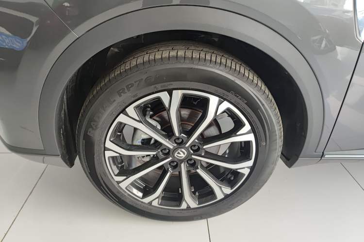 Used CHANGAN CS55PLUS PHEV 2025 Smart New Blue Whale 125km Ultra-Range Edition Exterior 4