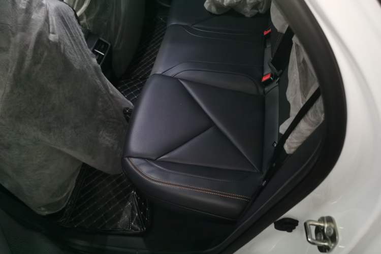 Used Changan UNI-V iDD 2023 Zhidian iDD 1.5T 113km Smart & Fun Version (Rapid Edition)
