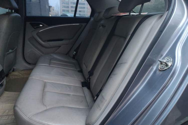 Used Bestune B90 2012 2.0L Automatic Luxury Edition
