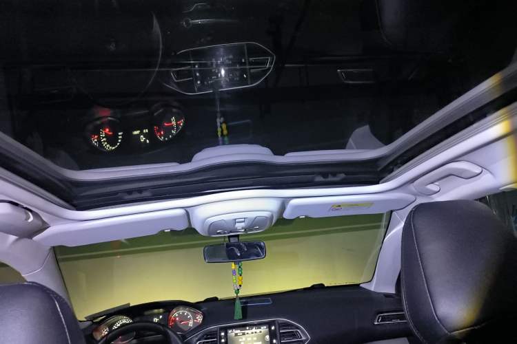 Used Peugeot 308S 2015 1.2T Automatic Jingchi Edition Headliner