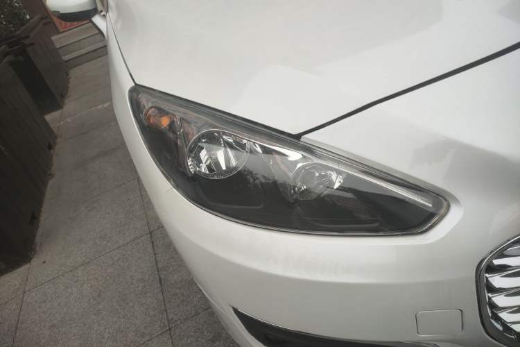 Used Peugeot 308 2014 Enjoy Edition Classic 1.6L Manual YouShang Model Right Front Headlight