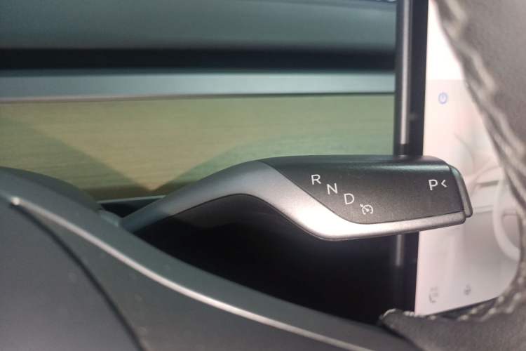 Used Tesla Model Y 2021 Standard Range Rear-Wheel Drive Version