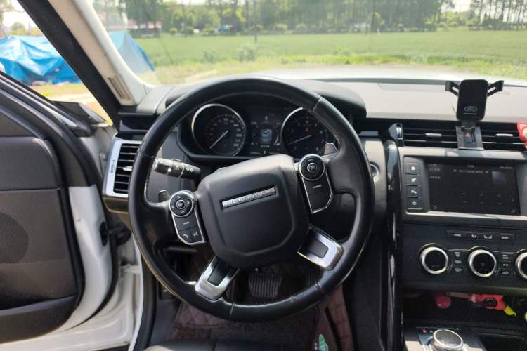 Used Land Rover Discovery 2017 3.0 SC V6 SE
