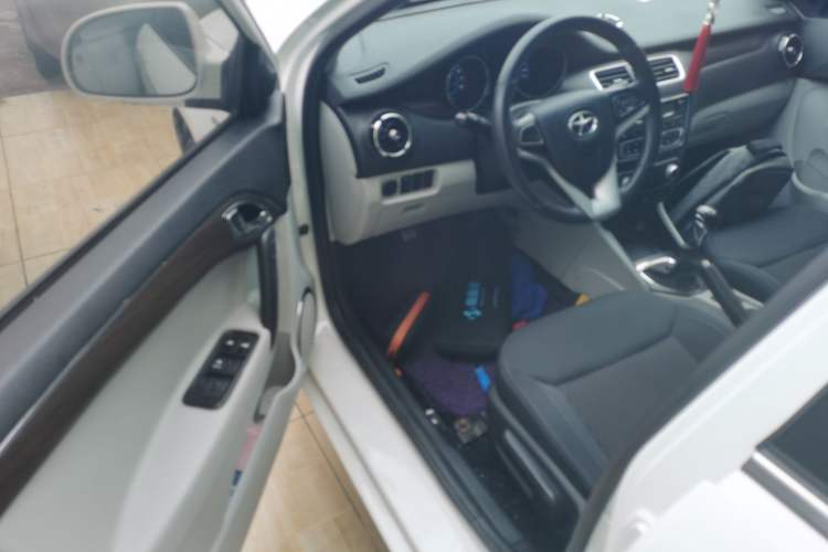 Used JAC Heyue 2014 1.5L Manual Comfort Model China IV Standard