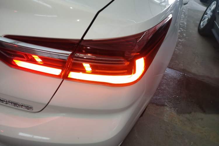 Used Ford Escort 2021 1.5L Automatic Diamond Edition Exterior 3