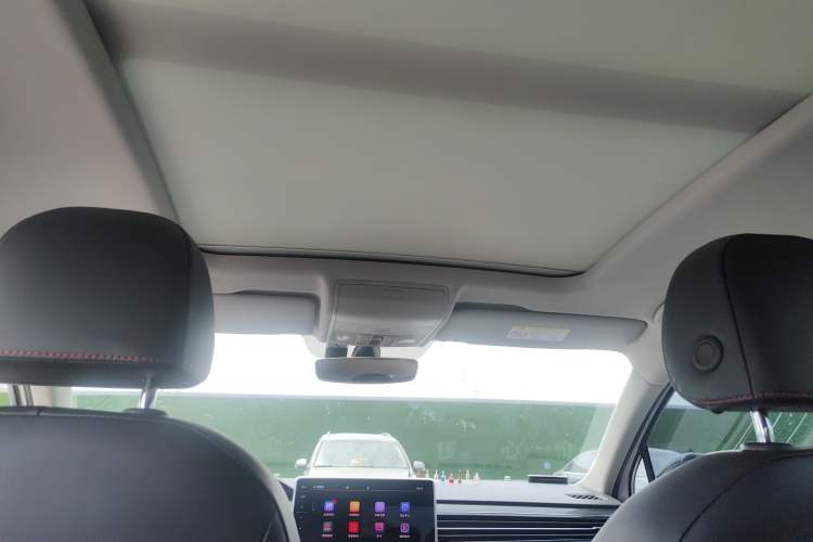 Used Volkswagen Tiguan X 2022 330TSI Two-Wheel-Drive Flagship Edition Headliner