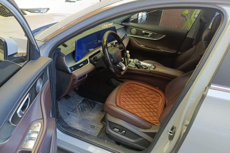 Used Chery Tiggo 8 PRO 2022 390T Two-Wheel Drive Vast Edition 5 Seats
