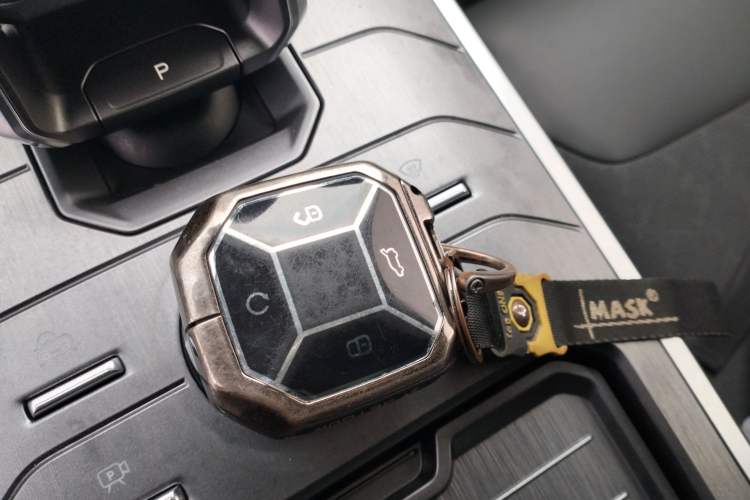 Used JETOUR Traveler 2023 2.0T Four-Wheel Drive Conqueror Interior 1