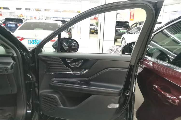 Used Lincoln Corsair 2021 2.0T Two-Wheel Drive Deluxe Edition