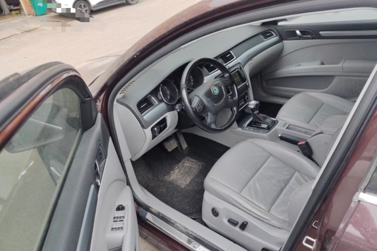 Used Skoda Superb 2009 1.8TSI Automatic Prestige Edition Driver Seat