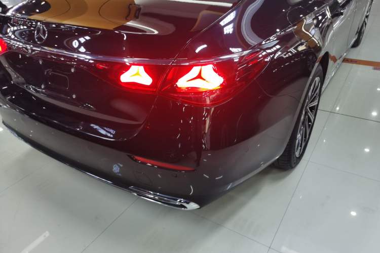 Used Mercedes-Benz E-Class 2025 Facelift E 300 L Luxury Edition