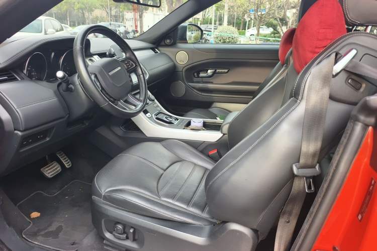 Used Land Rover Range Evoque 2018 240 PS HSE DYNAMIC Convertible
