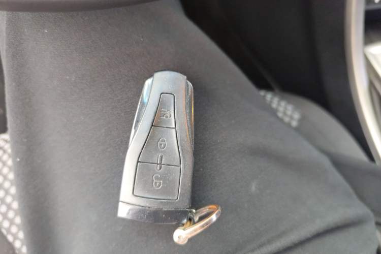 Used Roewe 550 2013 Classic Edition 550 1.8L Automatic Fashion Model