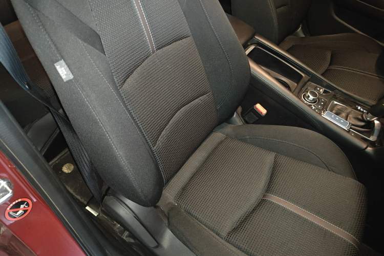 Used Mazda 3 Axela 2017 Sedan 1.5L Automatic Luxury Model Emission Standard China V