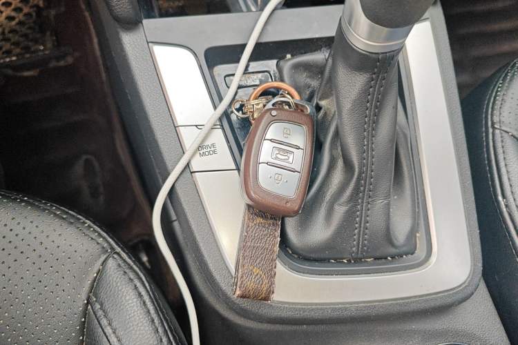 Used Hyundai Elantra (6th Generation / Lingdong) 2016 1.6L Automatic ZhiXuan – Elite Version
