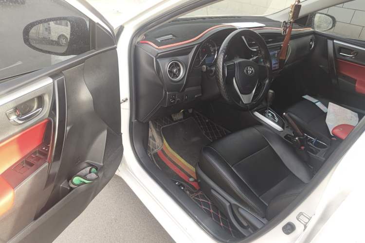 Used Toyota Corolla 2017 Revised Version 1.2T S-CVT GL Driver Seat