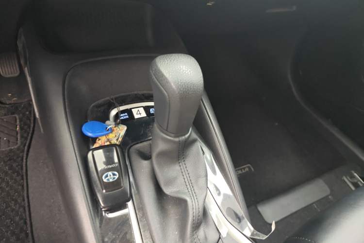Used Toyota Corolla 2023 1.8L Smart Electric Hybrid Dual-Motor Elite Edition Gear Lever