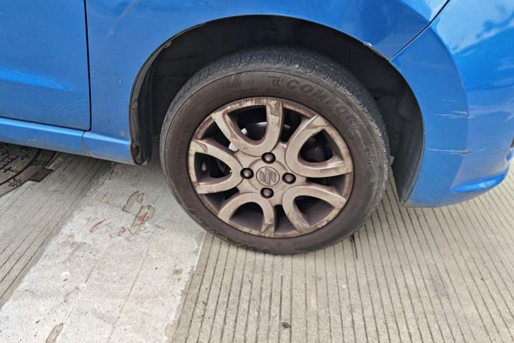 Used Suzuki Alto 2013 1.0L Automatic Luxury Model Right Front Wheel Hub