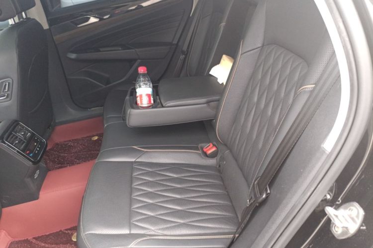 Used Volkswagen Passat New Energy 2020 430 PHEV Hybrid Luxury Edition China VI Standard Left Rear Seat