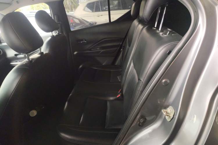 Used Nissan Kicks 2019 1.5L CVT Cool Enjoy Edition Left Rear Seat