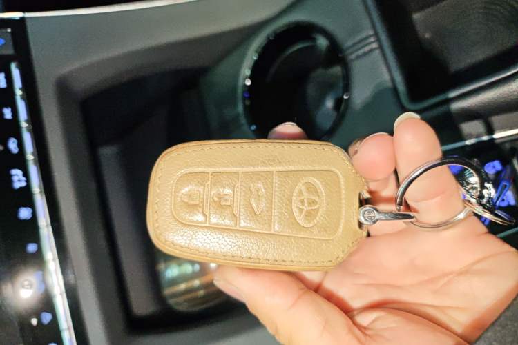 Used Toyota Avalon 2021 2.5L Luxury Edition
