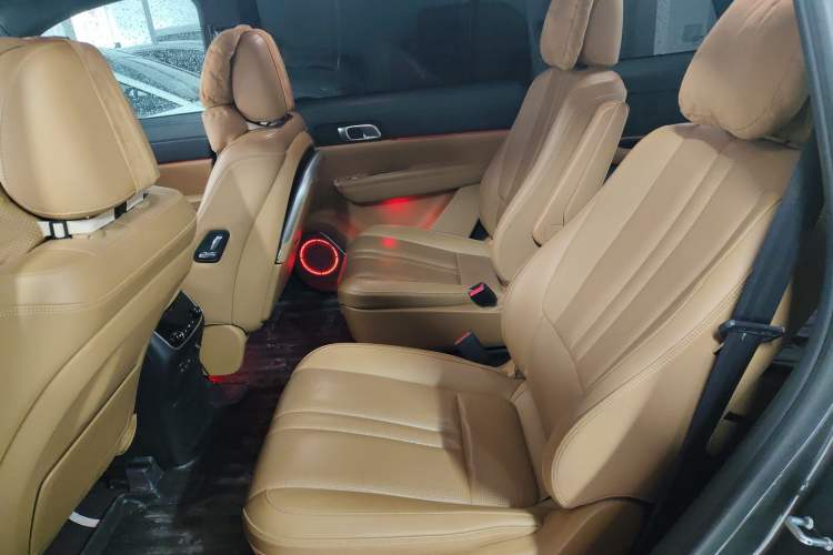 Used Li Auto ONE 2020 Extended-Range 6-Seater Version Left Rear Seat