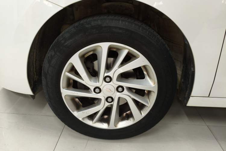 Used Chevrolet Lova RV 2018 1.5L Automatic Smart Drive Model Left Front Wheel Hub